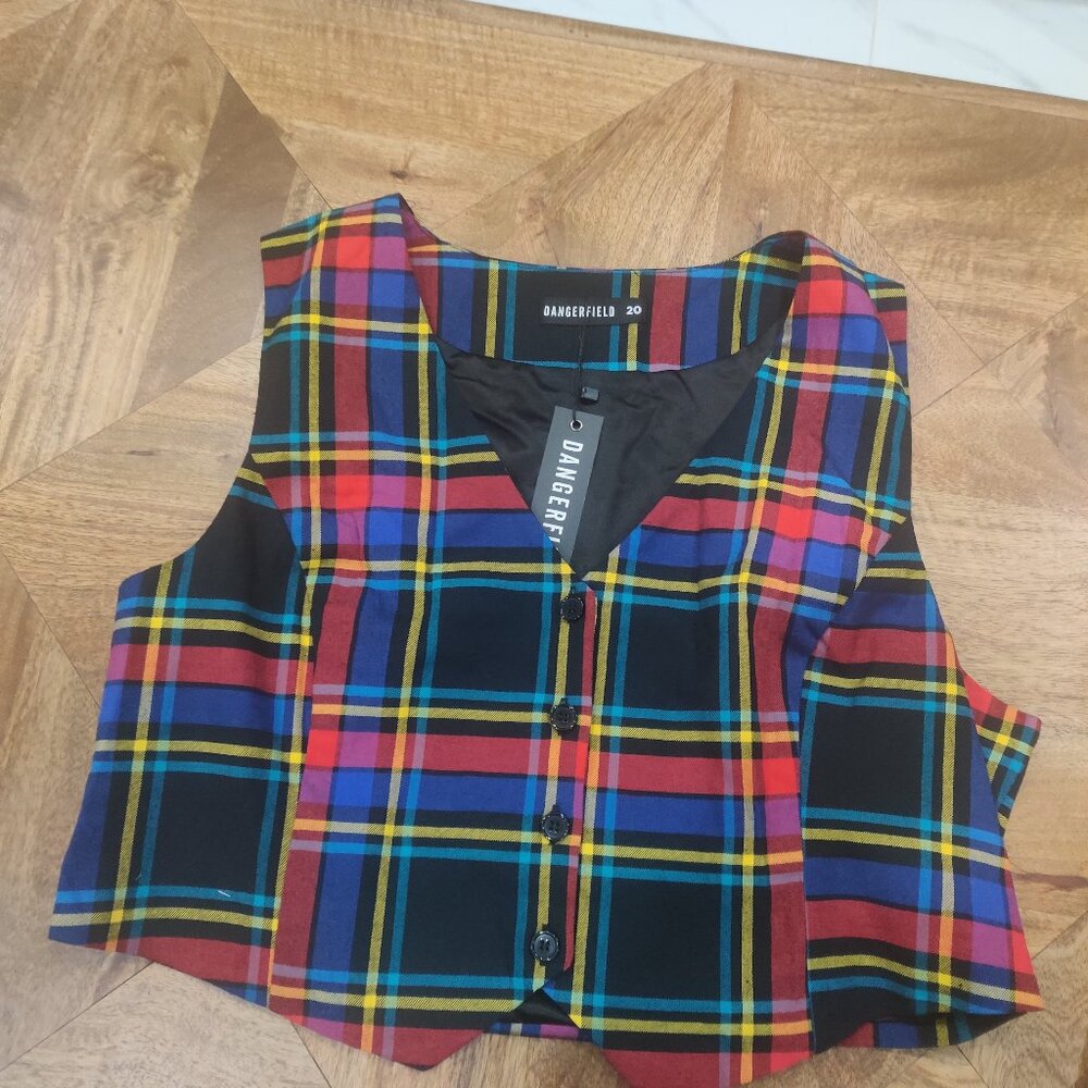 Dangerfield vest size 20 AU new